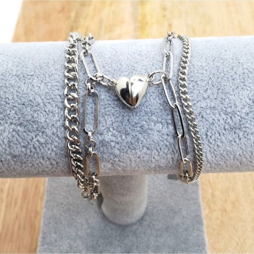 Couples or Friends Magnetic Heart Bracelets Silver Metal 2 Piece